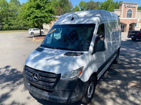 Used 2023 Mercedes-Benz Sprinter 2500 image 1