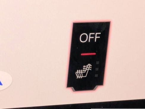 Used 2025 GMC Acadia Elevation image 21