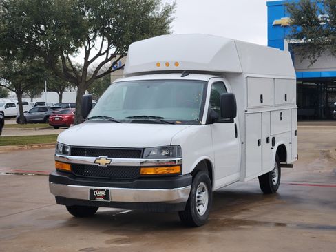 New 2024 Chevrolet Express 3500 w/ Power Convenience Package image 10