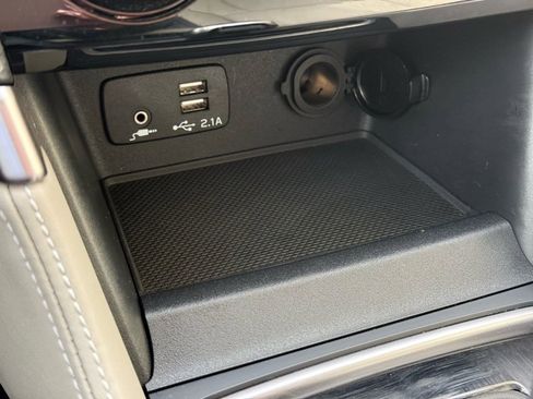 Used 2019 Subaru Forester Limited image 16