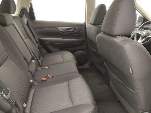 Used 2019 Nissan Rogue S AWD/4WD image 19