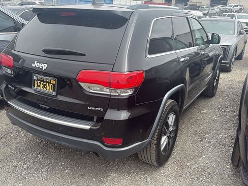 Used 2017 Jeep Grand Cherokee Limited w/ Luxury Group II AWD/4WD image 3