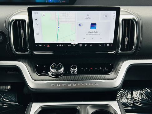 New 2025 Ford Expedition Platinum w/ Stealth Performance Package image 30