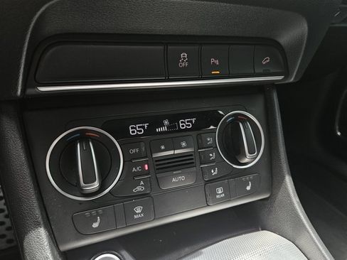 Used 2017 Audi Q3 2.0T Prestige FWD image 14