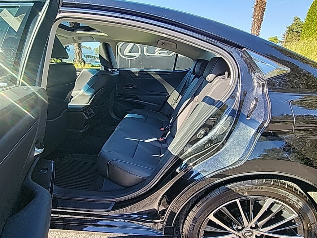 Certified 2024 Lexus ES 350 w/ Premium Package FWD image 14