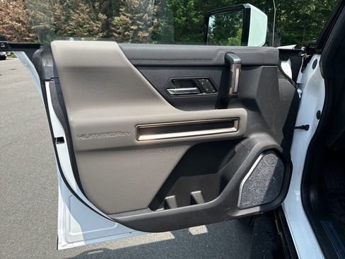 New 2025 GMC Hummer EV 3X image 19