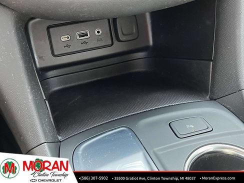 Certified 2024 Chevrolet Equinox LT FWD image 26