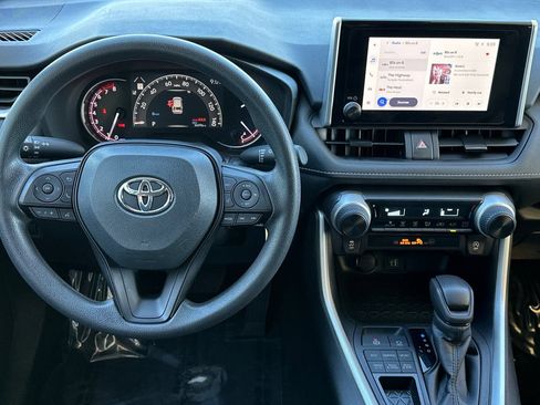 Used 2024 Toyota RAV4 LE AWD/4WD image 17