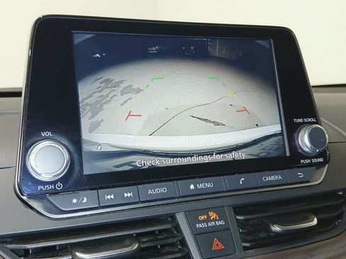 Used 2025 Nissan Altima 2.5 SV FWD image 26