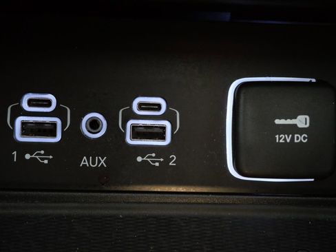 Used 2024 Jeep Grand Cherokee L Limited w/ Luxury Tech Group II image 23