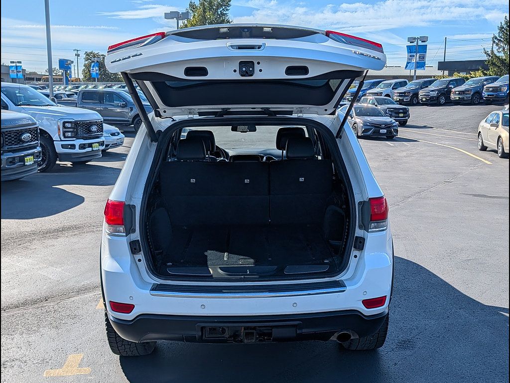 Used 2016 Jeep Grand Cherokee Limited AWD/4WD image 7