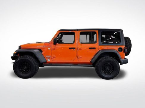 Used 2019 Jeep Wrangler Unlimited Sport S image 2