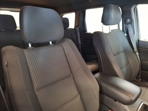 Used 2019 Jeep Grand Cherokee Laredo w/ Security & Convenience Group image 16