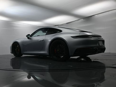 Used 2022 Porsche 911 Carrera 4 GTS image 42