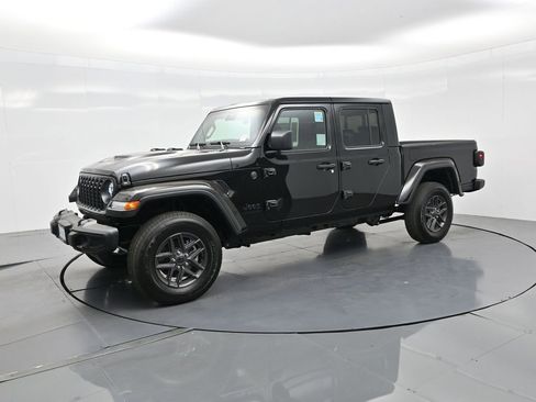 New 2025 Jeep Gladiator Sport image 57