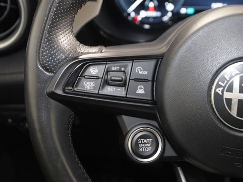Used 2024 Alfa Romeo Tonale Veloce AWD/4WD image 35