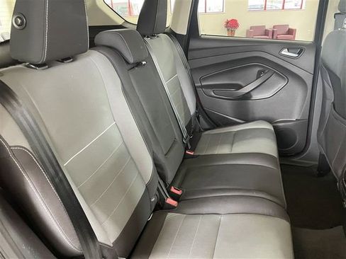 Used 2015 Ford Escape SE image 27