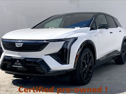 Certified 2025 Cadillac Optiq Sport 1 w/ LPO, ONYX Package image 1