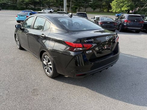 Used 2020 Nissan Versa SV FWD image 12