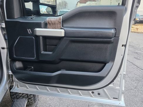 Used 2017 Ford F250 Lariat w/ Lariat Ultimate Package image 35