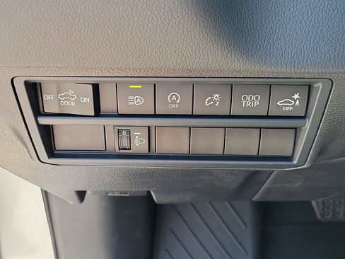 New 2026 Toyota Tundra Limited AWD/4WD image 29