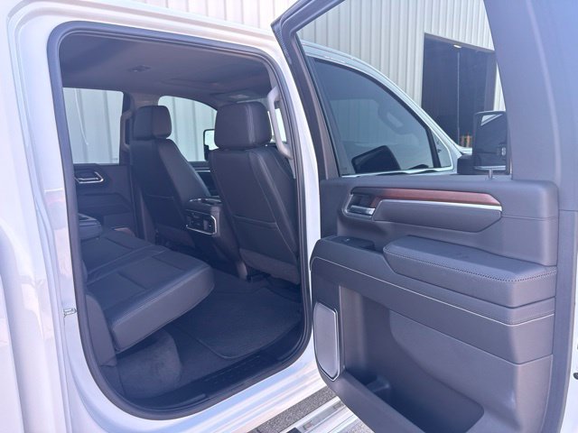Used 2025 GMC Sierra 2500 Denali w/ Technology Package AWD/4WD image 18