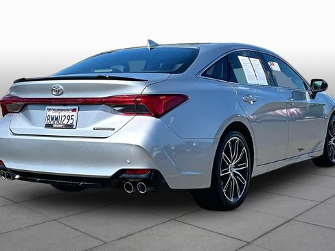 Used 2019 Toyota Avalon Touring w/ Advanced Safety Package FWD image 12