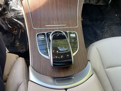 Used 2019 Mercedes-Benz C 300 4MATIC Sedan image 18