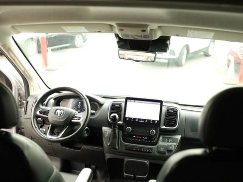 Used 2024 RAM ProMaster 3500 w/ Leather Interior Group FWD image 39