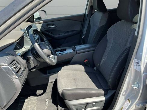 Used 2023 Nissan Rogue SV FWD image 16
