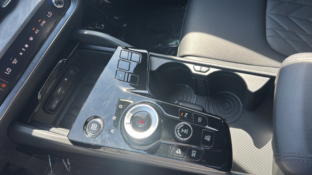Certified 2025 Kia Sportage X-Line AWD/4WD image 19