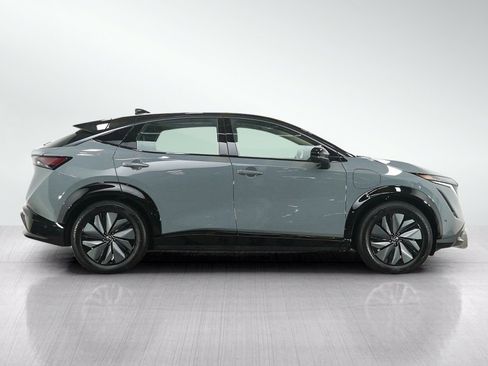 Used 2023 Nissan Ariya AWD/4WD image 6