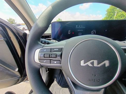 Used 2026 Kia K5 LXS FWD image 26