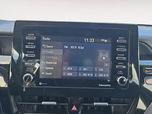 Used 2022 Toyota Camry SE image 16