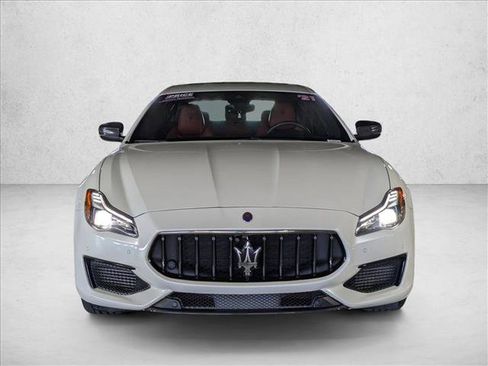 Used 2021 Maserati Quattroporte S GranSport image 2