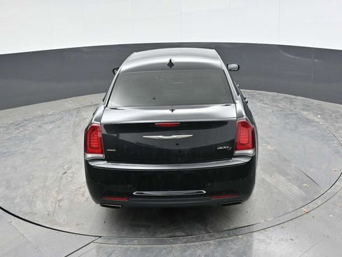 Used 2017 Chrysler 300 S w/ 300S Premium Group 2 w/2_L AWD/4WD image 22