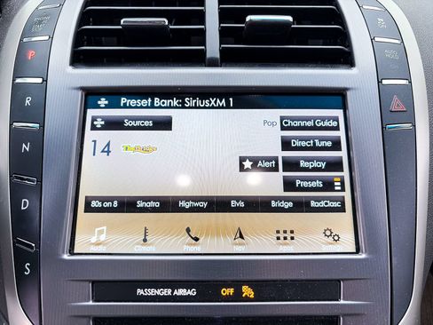 Used 2018 Lincoln MKZ Select w/ Select Plus Package FWD image 22