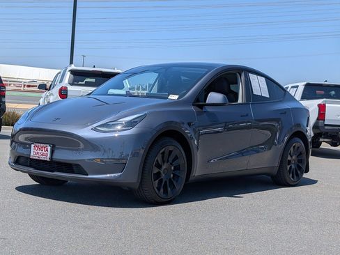 Used 2023 Tesla Model Y Long Range AWD/4WD image 11