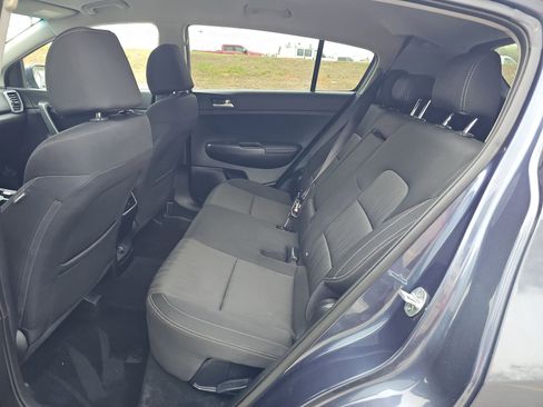 Used 2020 Kia Sportage LX FWD image 4