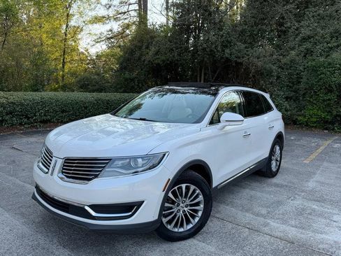 Used 2016 Lincoln MKX Select w/ Select Plus Package image 2