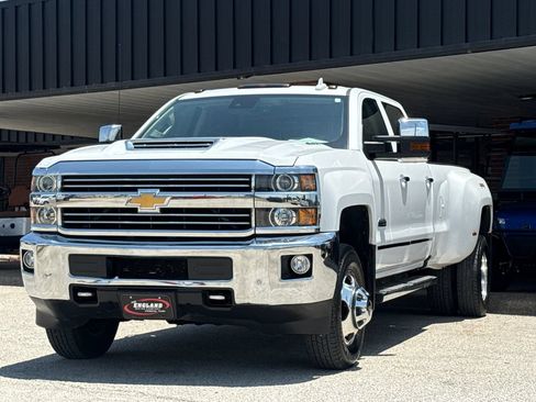 Used 2017 Chevrolet Silverado 3500 High Country w/ Duramax Plus Package AWD/4WD image 3