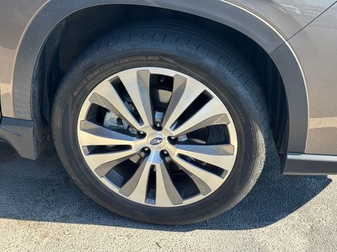 Used 2022 Subaru Ascent Touring w/ Popular Package #2A image 2