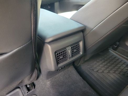Used 2025 Toyota Camry SE FWD image 12