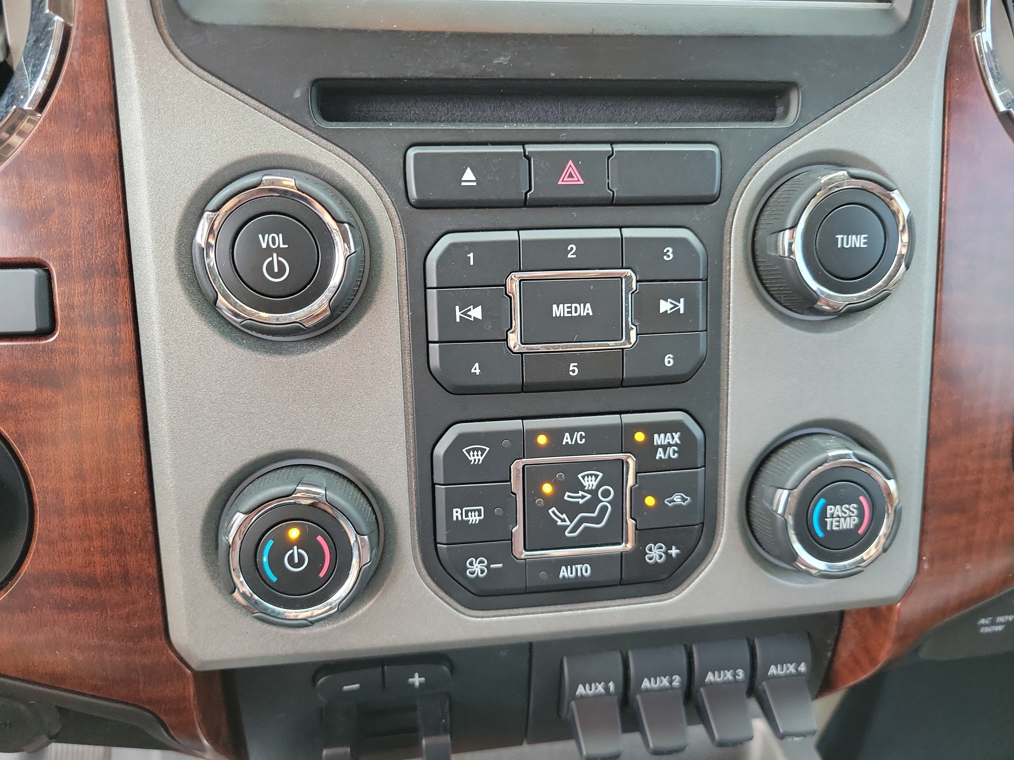 Used 2014 Ford F350 King Ranch AWD/4WD image 14