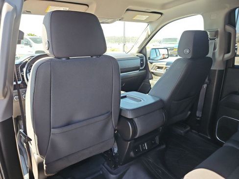 Used 2023 Chevrolet Silverado 1500 LT RWD image 20