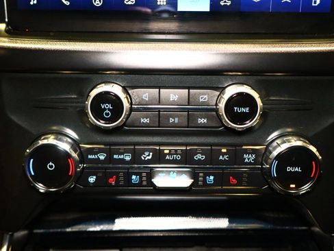 Used 2022 Ford F150 Platinum image 48