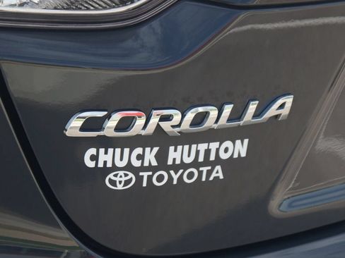 Certified 2025 Toyota Corolla SE FWD image 17