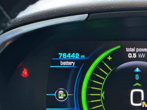 Used 2018 Chevrolet Volt Premier w/ Driver Confidence Package image 32