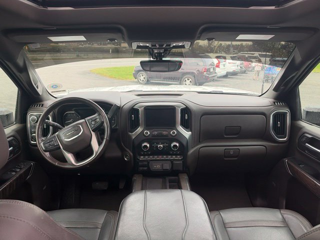 Used 2023 GMC Sierra 2500 Denali w/ Denali Ultimate Package AWD/4WD image 17