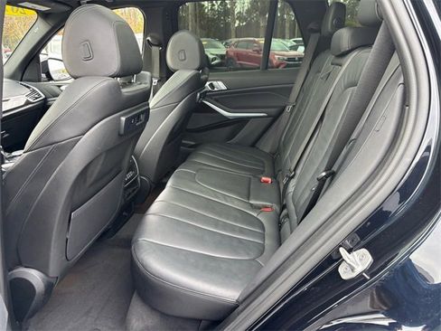 Used 2021 BMW X5 sDrive40i w/ M Sport Package image 7